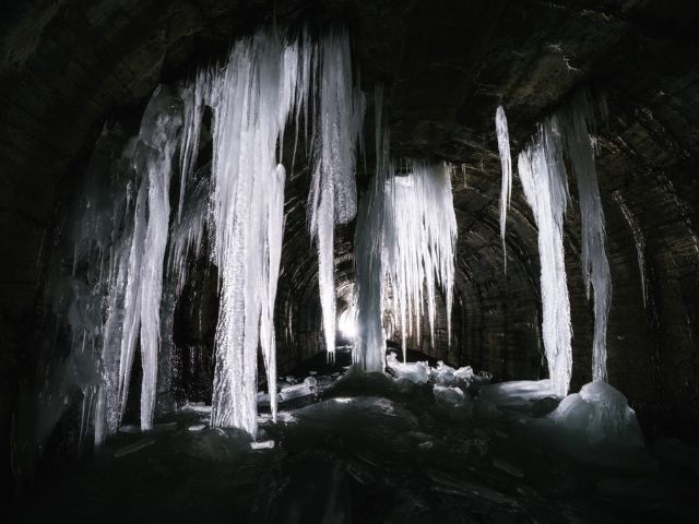 氷の神殿 万世大路スノーシュー-1